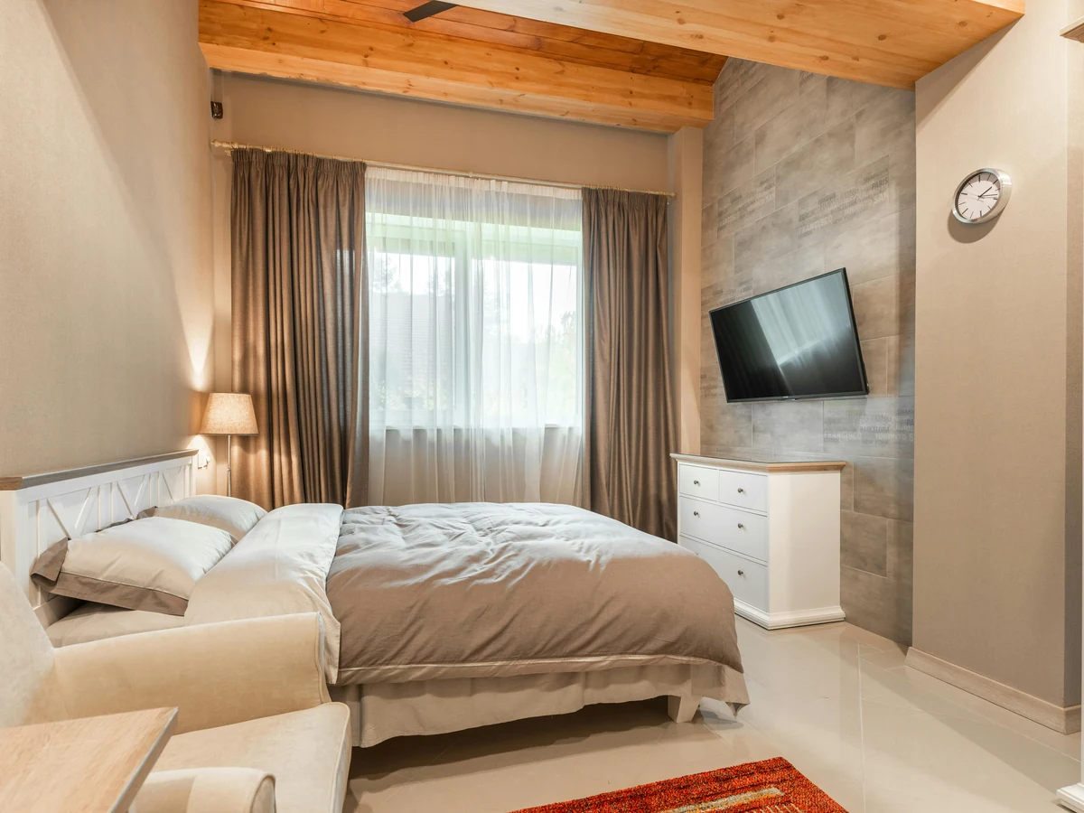 Bedroom painting with textured stone finish in Harrogate by Harrogate Decorators