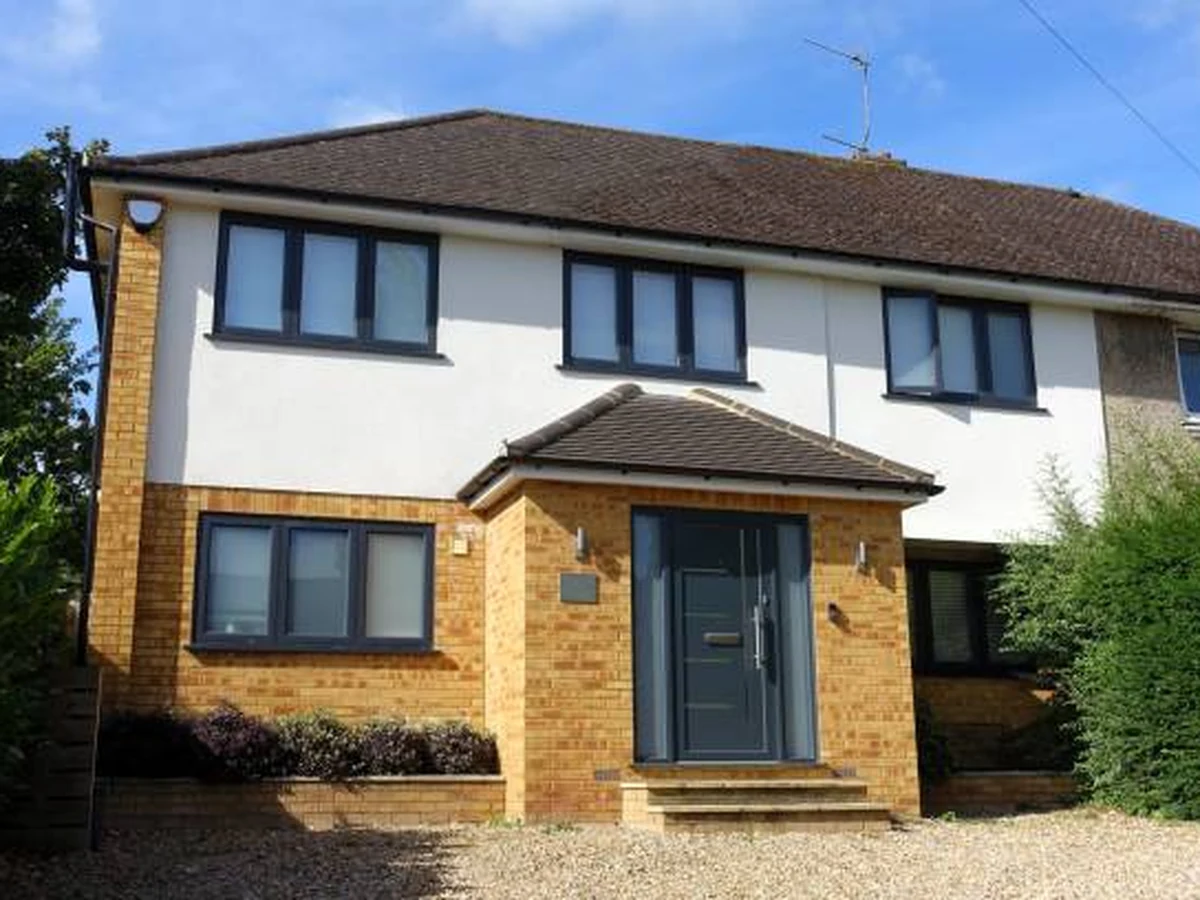 exterior-painting-modern-semidetached-house-harrogate-decorators Exterior house painting on modern semi-detached property in Harrogate by Harrogate Decorators