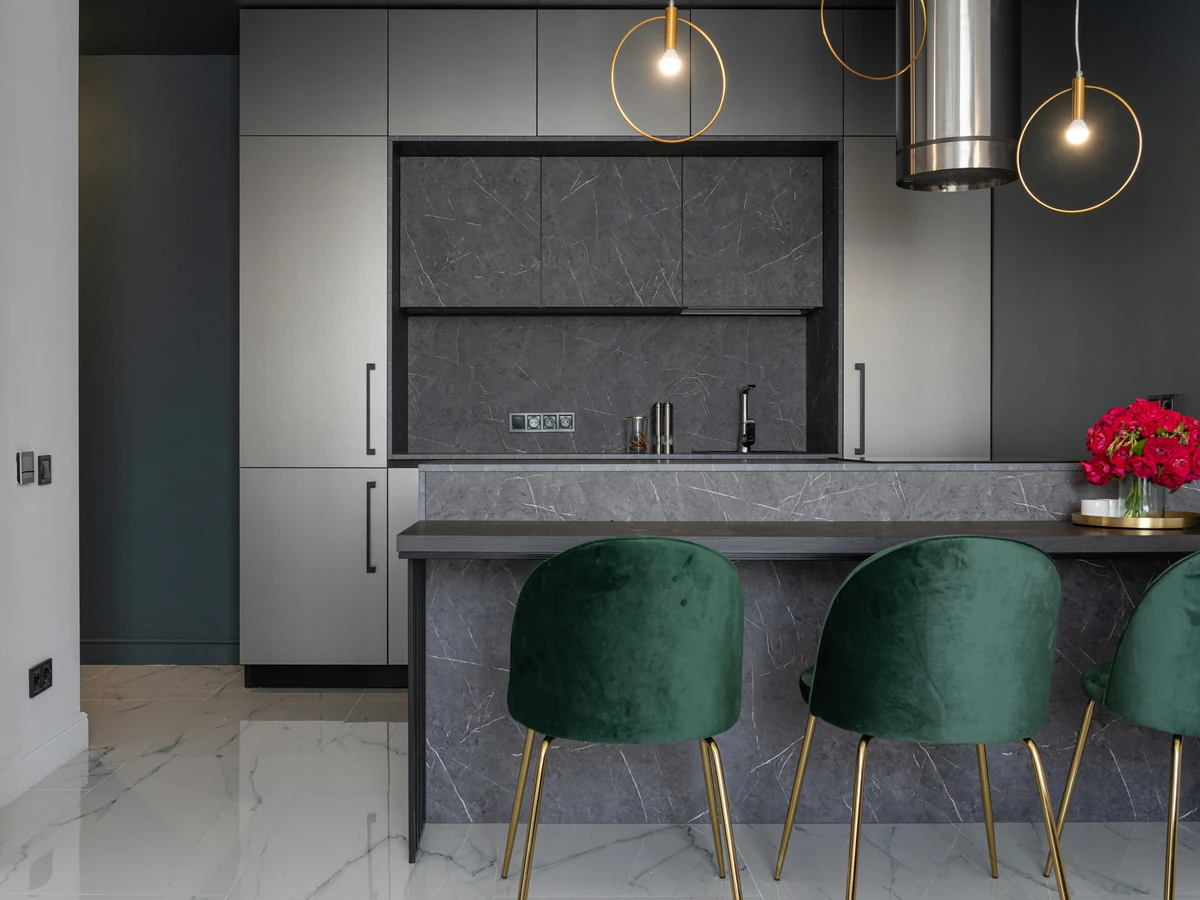 kitchen-painting-dark-grey-kitchen-harrogate-decorators Kitchen cabinet painting in dark grey in Harrogate