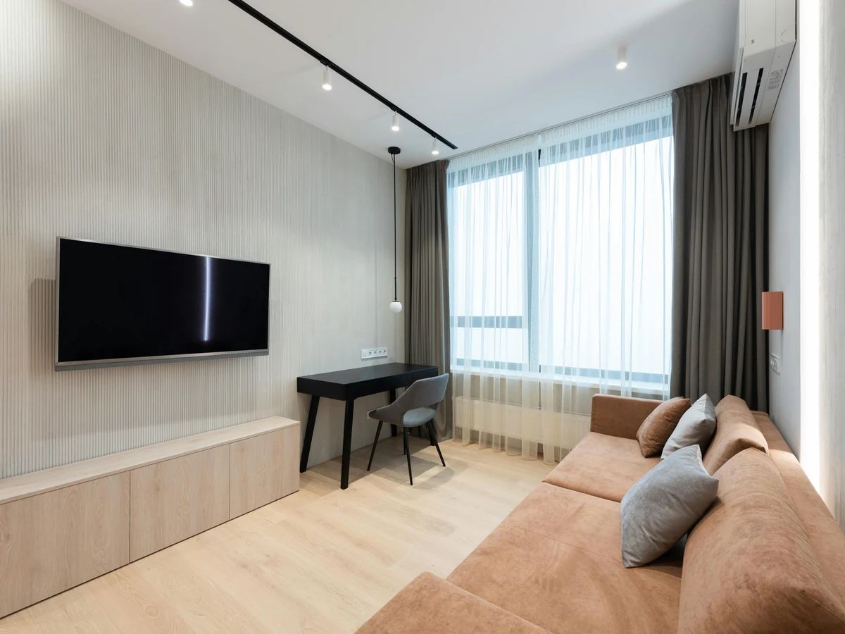 Feature wall painting in modern Harrogate lounge by Harrogate Decorators