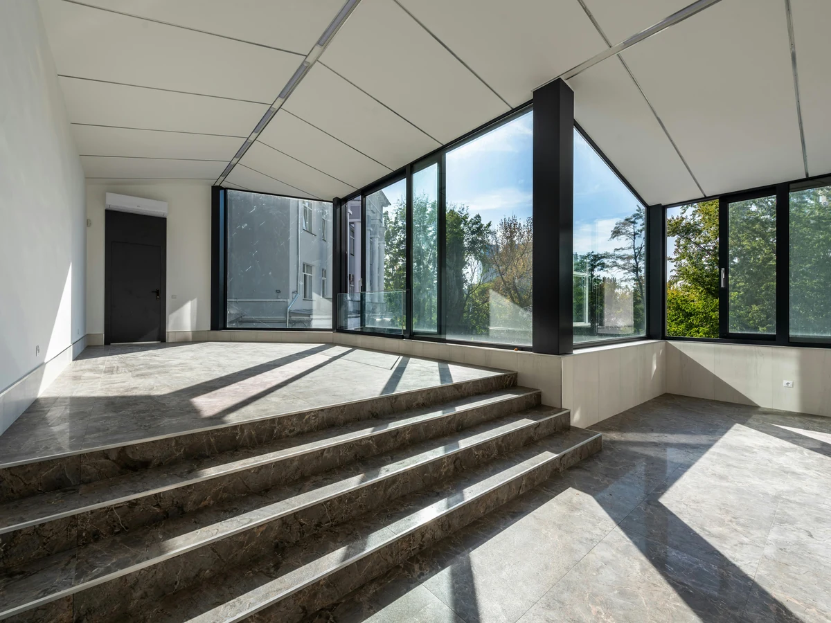 staircase-painting-modern-interior-stone-harrogate-decorators Interior woodwork painting in Harrogate property by Harrogate Decorators